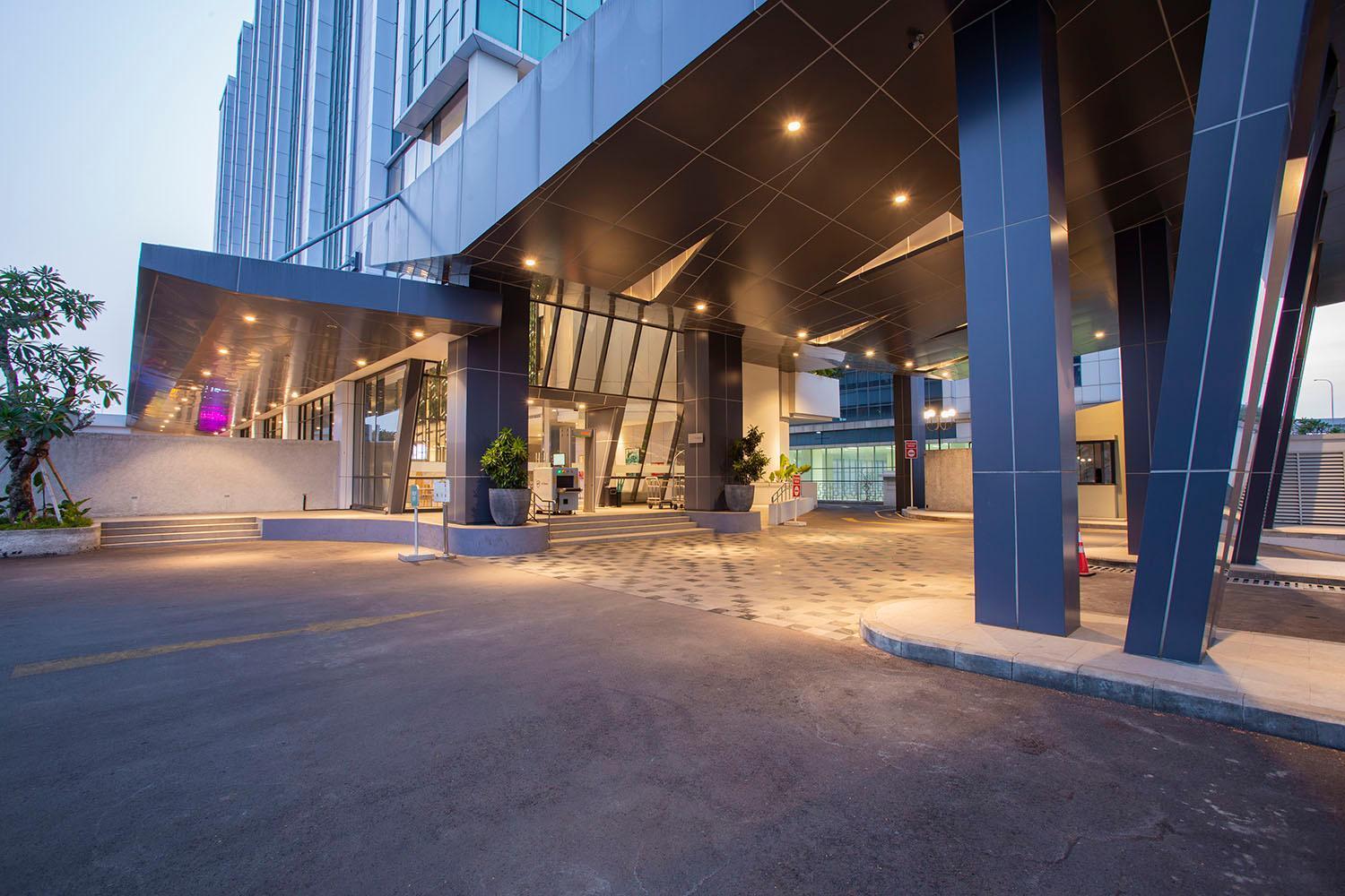 The 1O1 Jakarta Airport Cbc Tangerang Exterior photo